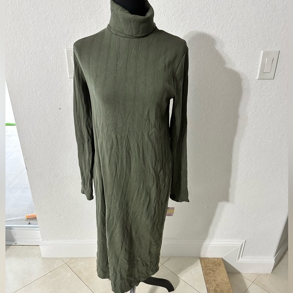 Wild fable Olive Green Turtleneck Midi Dress size XXL - Picture 3 of 9
